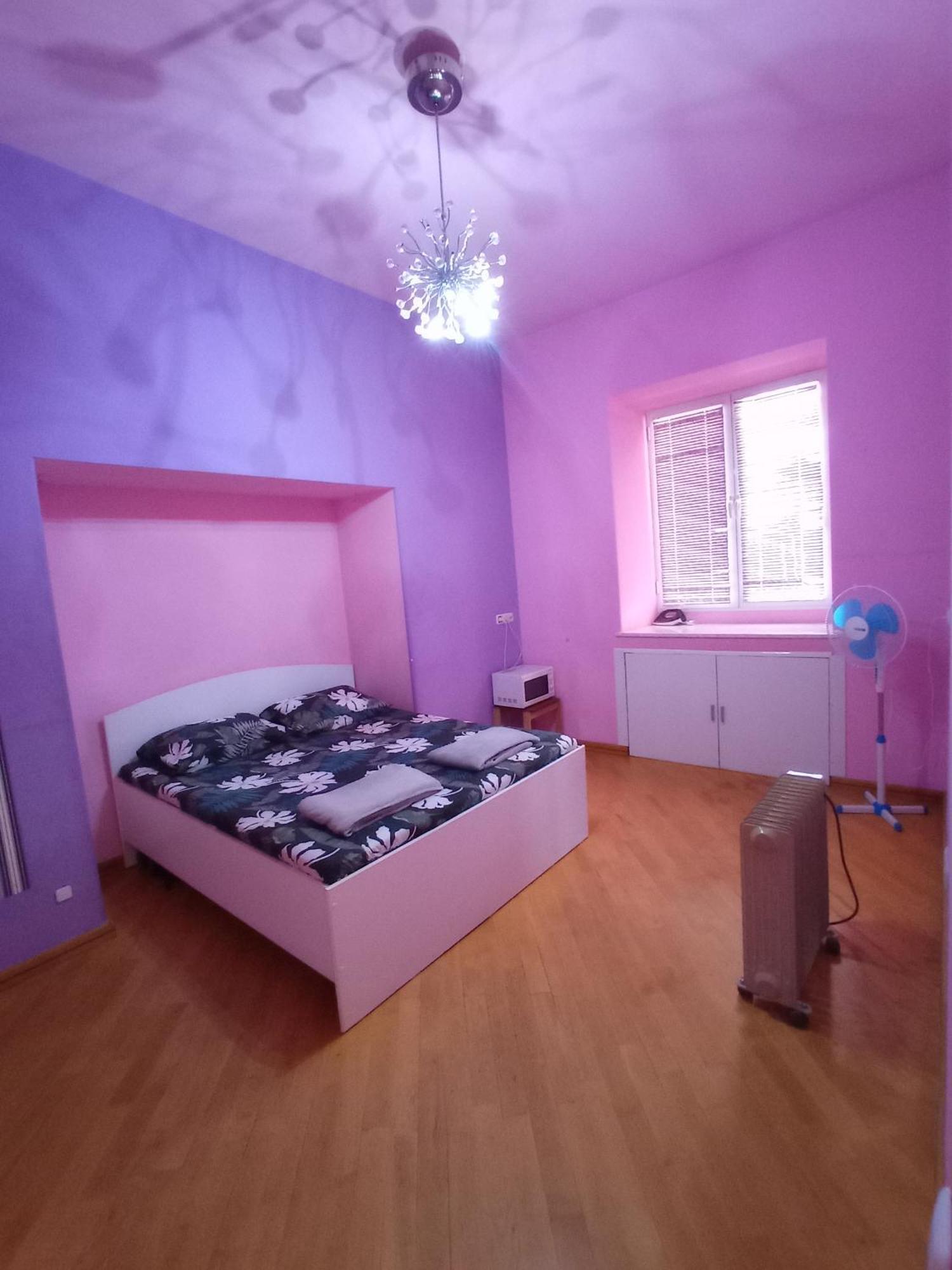 Sun City Hostel Jerevan Buitenkant foto